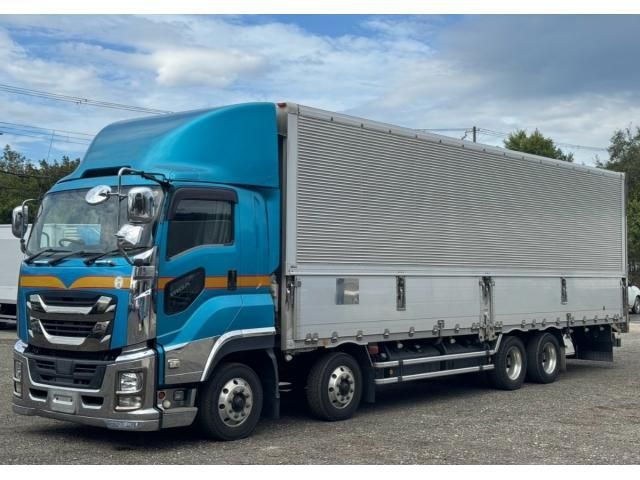 ISUZU / GIGA
