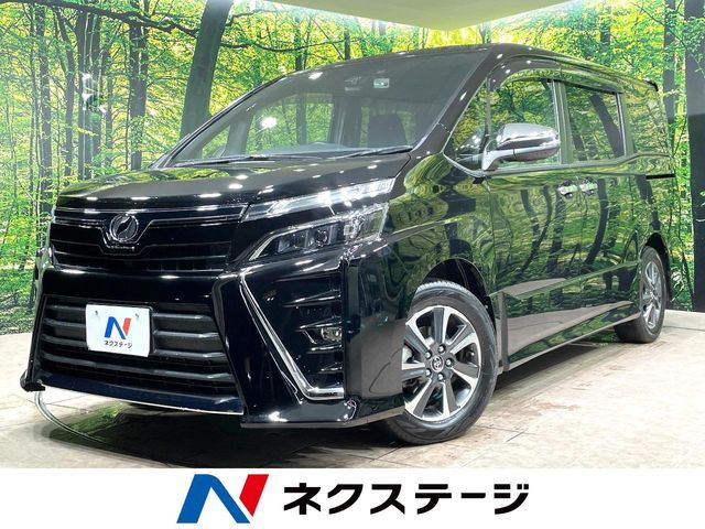 TOYOTA / VOXY