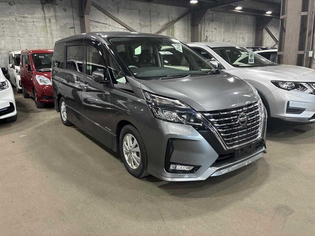 NISSAN / SERENA  S-HYBRID 4WD