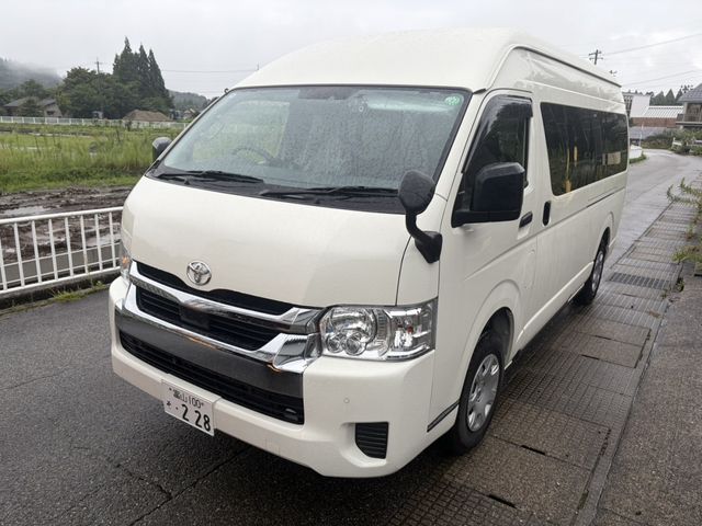 TOYOTA / HIACE van 4WD