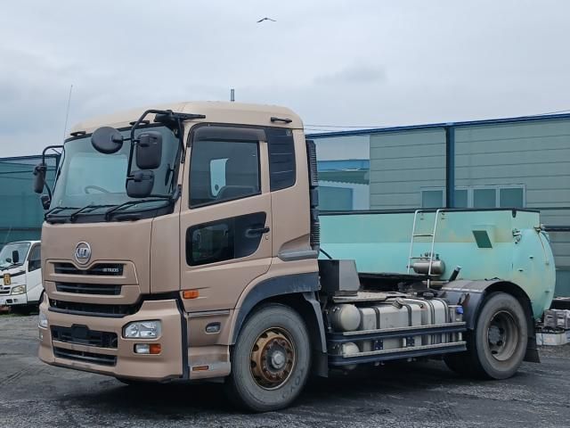 NISSAN DIESEL / Quon