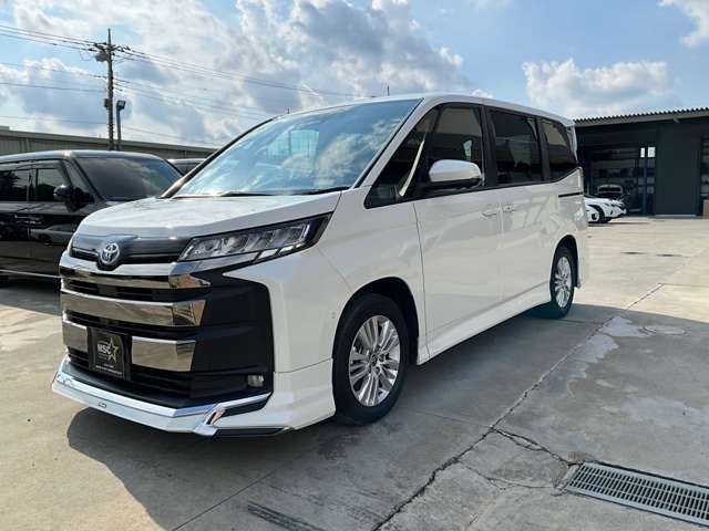 TOYOTA / NOAH HYBRID