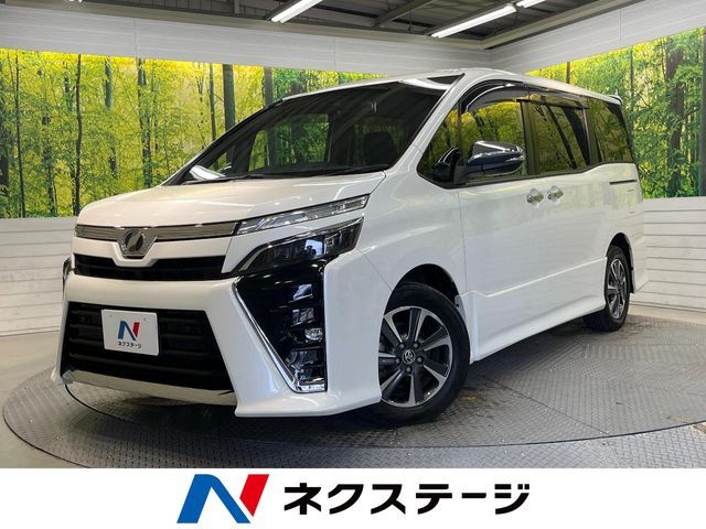 TOYOTA / VOXY