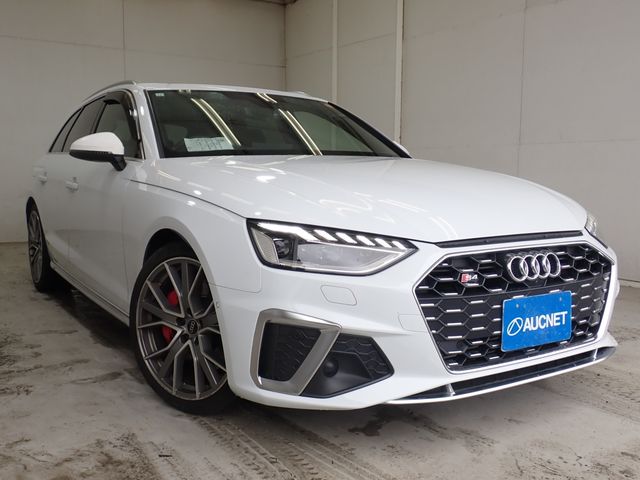 AUDI / AUDI S4 AVANT
