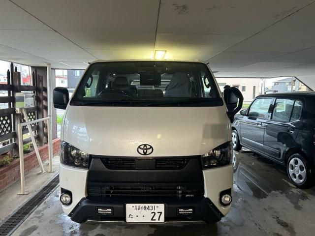 TOYOTA / HIACE van 4WD