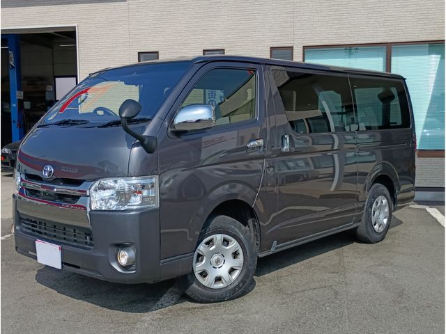 TOYOTA / HIACE van 4WD