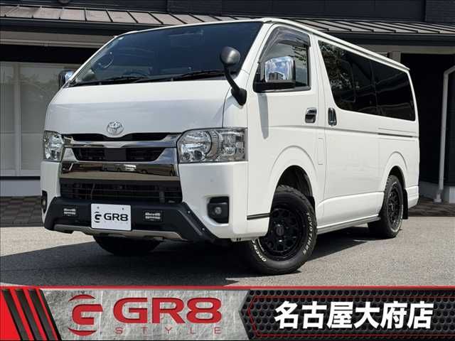 TOYOTA / HIACE van 4WD