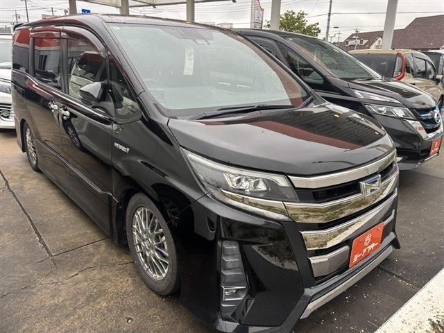 TOYOTA / NOAH HYBRID