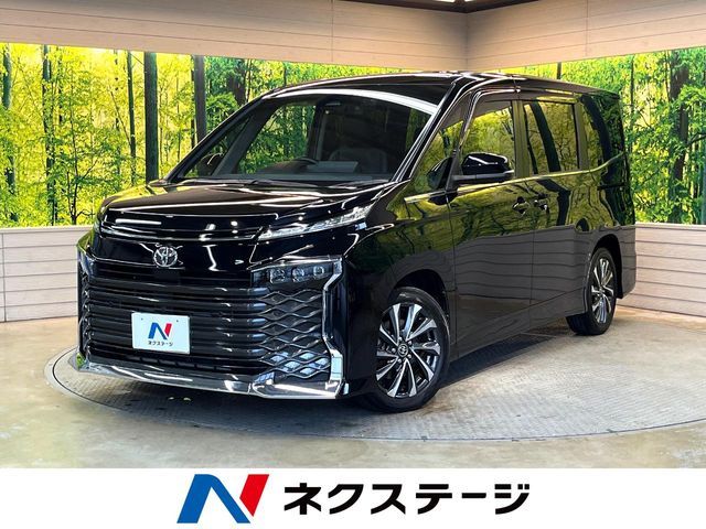 TOYOTA / VOXY
