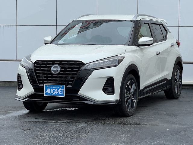 NISSAN / KICKS