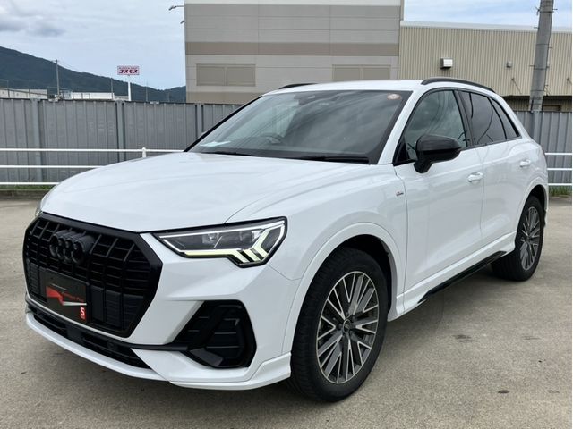 AUDI / AUDI Q3