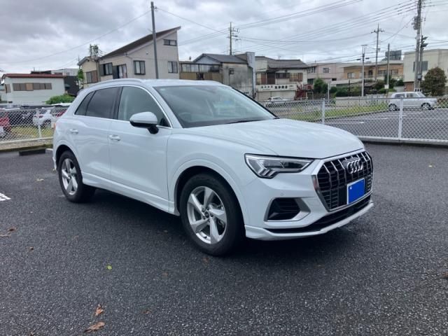 AUDI / AUDI Q3