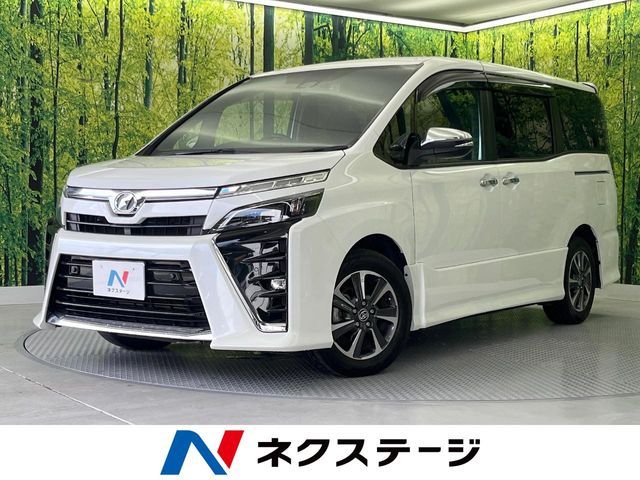 TOYOTA / VOXY