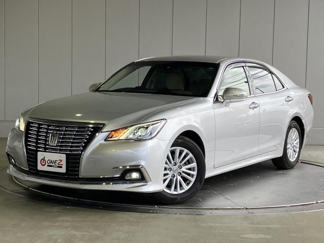 TOYOTA / CROWN sedan