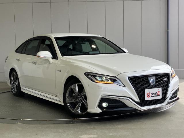 TOYOTA / CROWN sedan hybrid