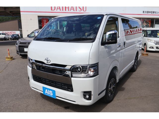 TOYOTA / HIACE van 4WD