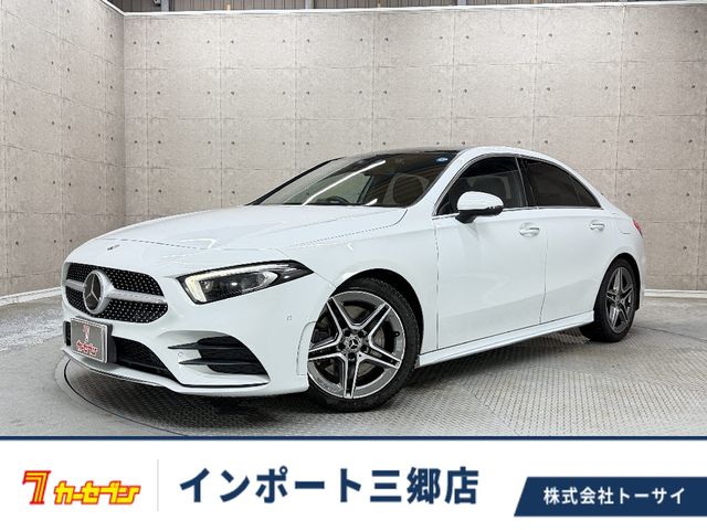 MERCEDES BENZ / MERCEDES BENZ A class sedan