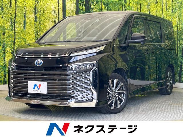TOYOTA / VOXY HYBRID