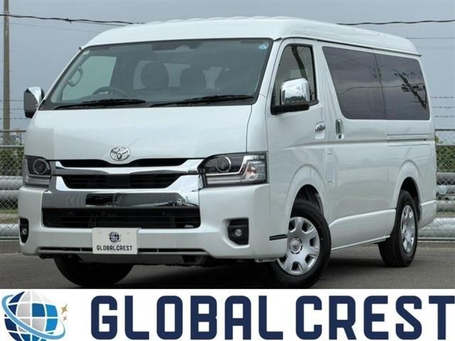 TOYOTA / ハイエース