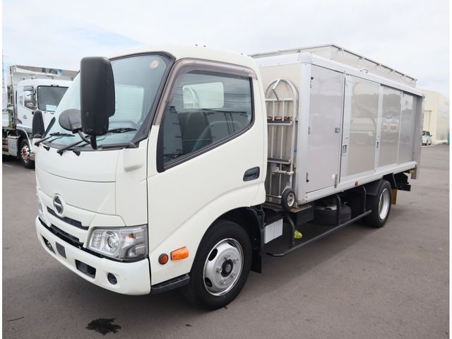 Japanese used car Ref# 1694724 HINO / DUTRO