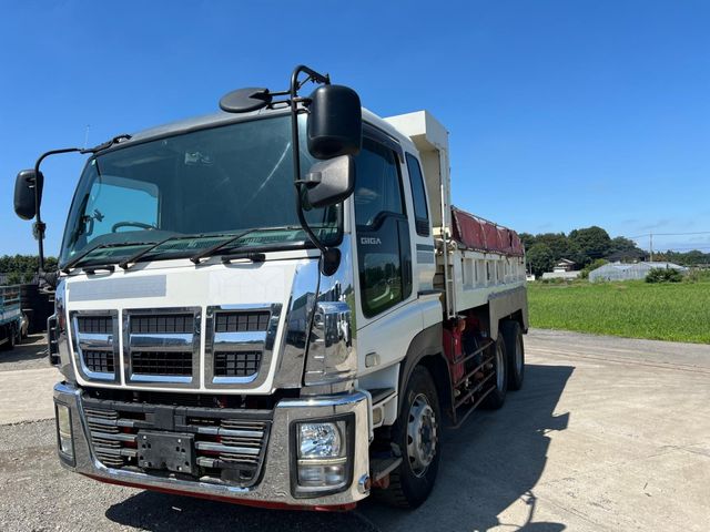 ISUZU / GIGA