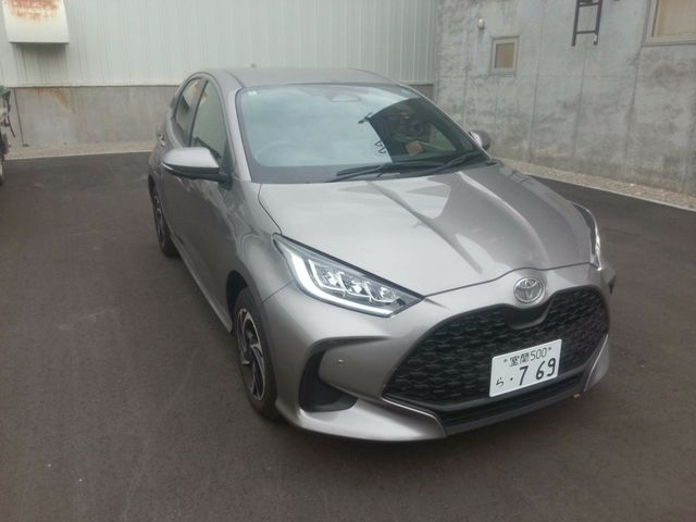 TOYOTA / YARIS HYBRID