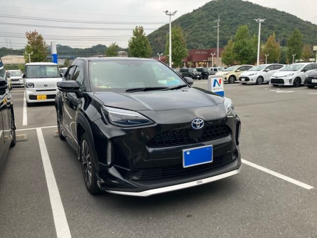TOYOTA / YARIS CROSS HYBRID