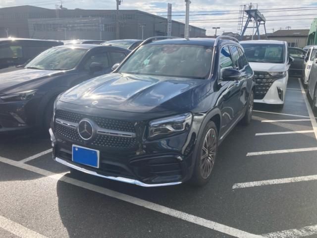 MERCEDES BENZ / MERCEDES BENZ GLB