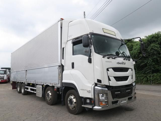 ISUZU / GIGA