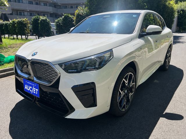 BMW / BMW iX2