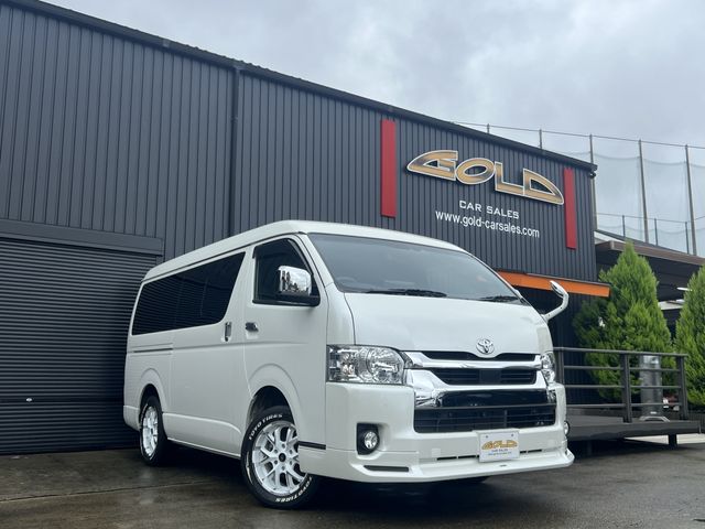 TOYOTA / HIACE van 4WD