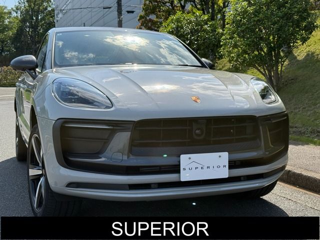 PORSCHE / PORSCHE Macan