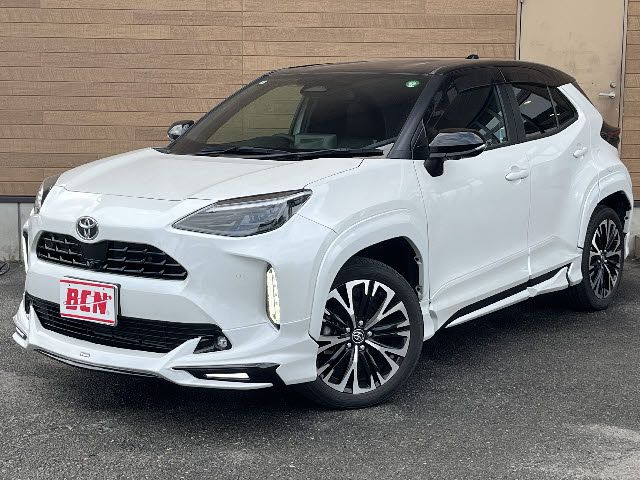 TOYOTA / YARIS CROSS HYBRID