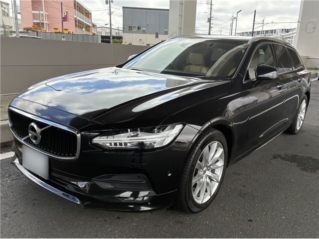 VOLVO / VOLVO V90