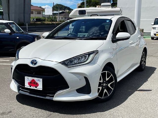 TOYOTA / YARIS HYBRID