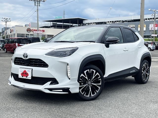 TOYOTA / YARIS CROSS HYBRID