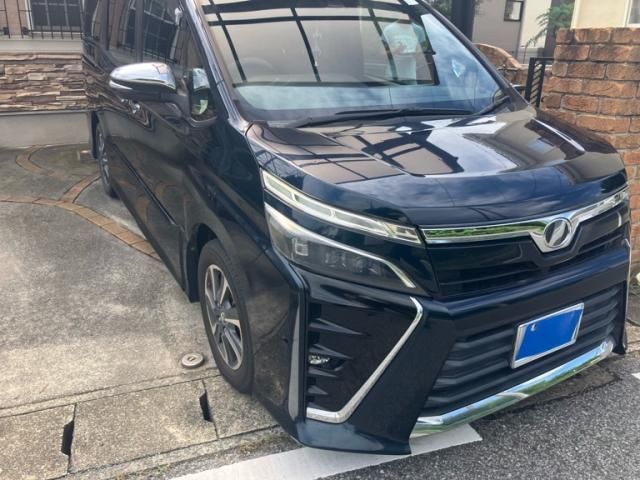 TOYOTA / VOXY