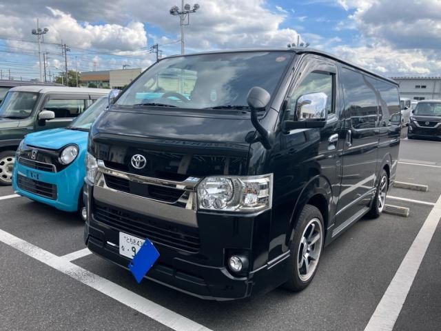 TOYOTA / HIACE van 2WD
