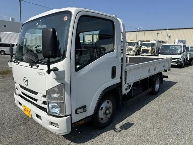 MAZDA / TITAN
