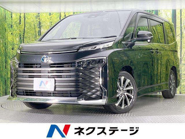 TOYOTA / VOXY HYBRID
