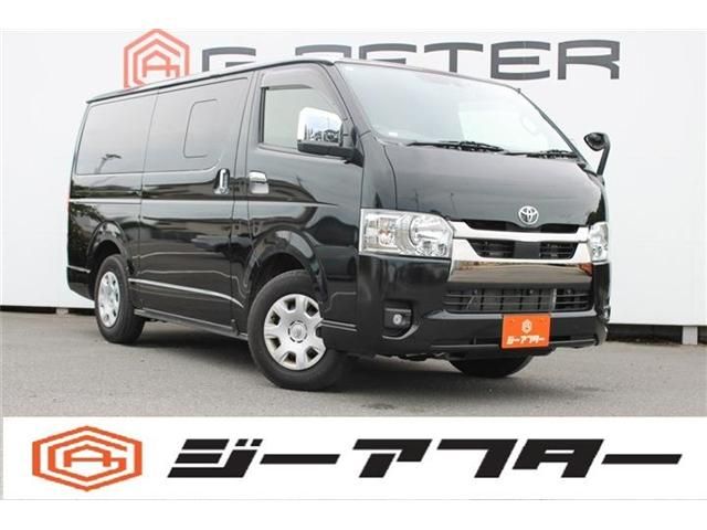 TOYOTA / ハイエース