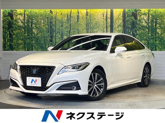 TOYOTA / CROWN sedan hybrid