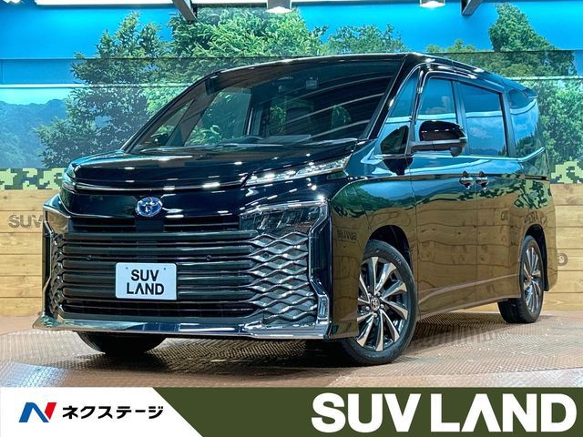 TOYOTA / VOXY HYBRID