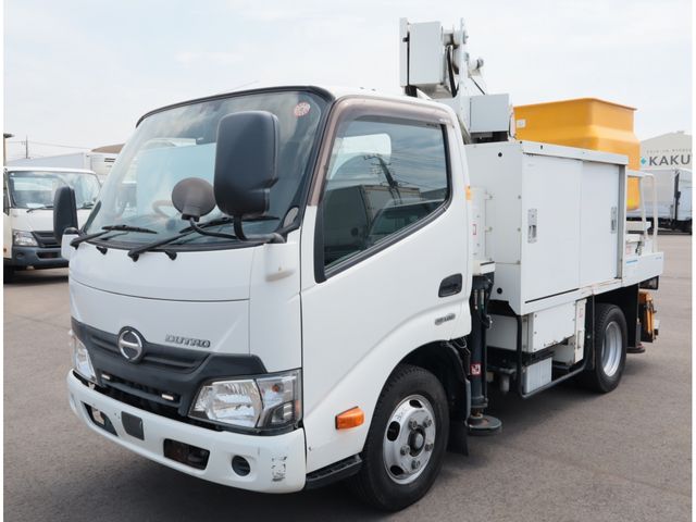 Japanese used car Ref# 1696780 HINO / DUTRO
