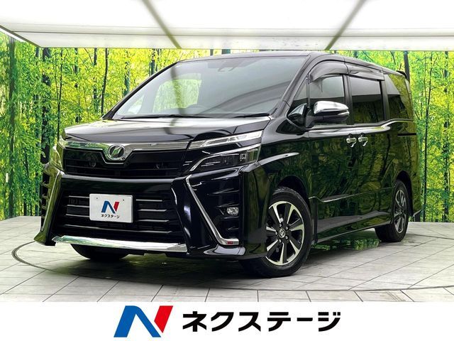 TOYOTA / VOXY
