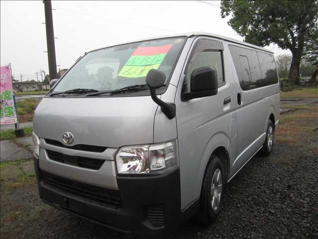TOYOTA / HIACE van 1.2t 2WD