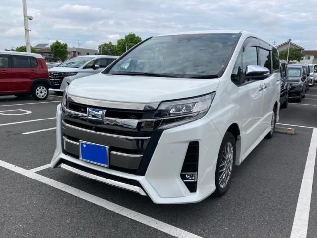 Japanese used car Ref# 1697282 TOYOTA / NOAH HYBRID