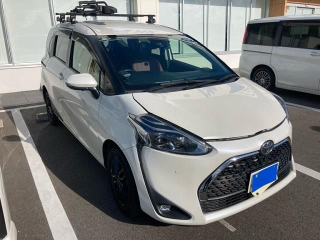 TOYOTA / SIENTA 4WD