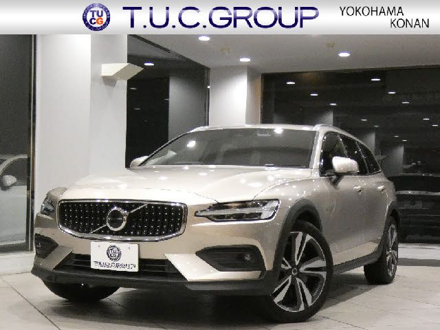 VOLVO / VOLVO V60 CROSS COUNTRY