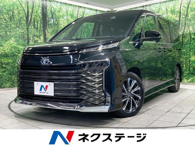 TOYOTA / VOXY HYBRID